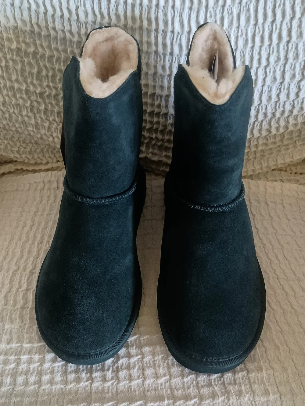 Bearpaw Suede Shearling Lined Short Boots in Dark Green